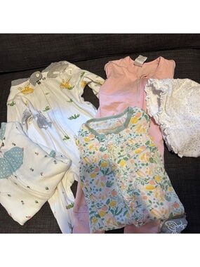Baby Onesie Sleepers Pajamas Onesies & Eyelet Bonnet 3-6 month bundle